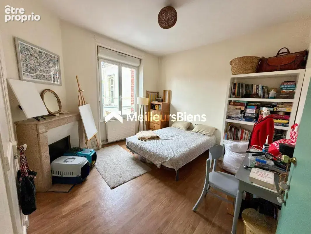 Laval – Secteur gare – Appartement de charme d’environ 80 m² avec 2 chambres et cave - photo 3