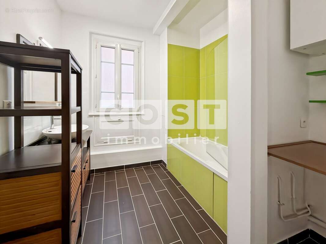 Appartement à ASNIERES-SUR-SEINE