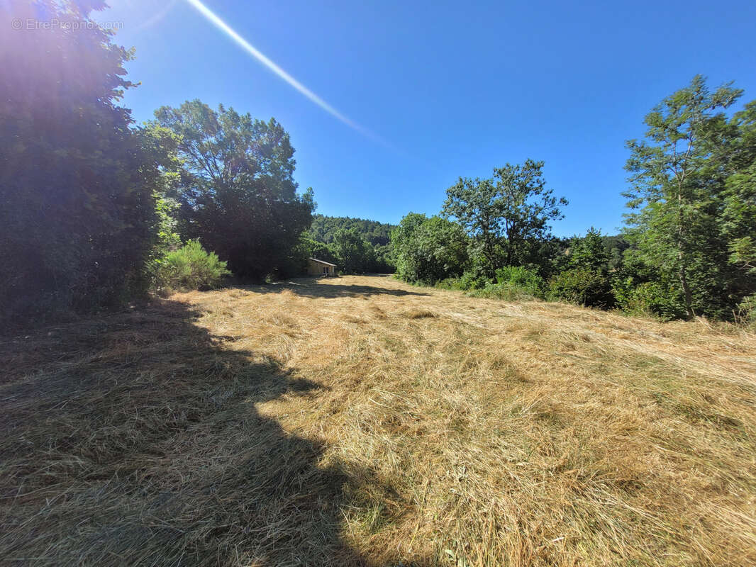 Terrain à PIERREFICHE