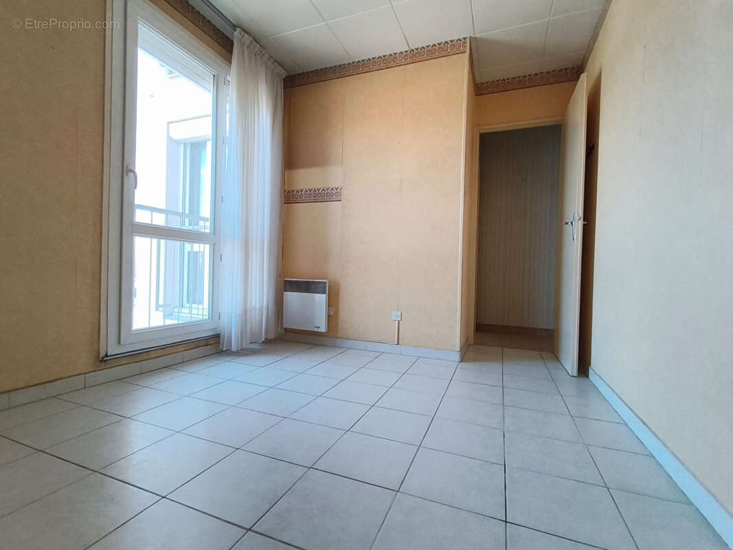 Appartement à SATHONAY-CAMP