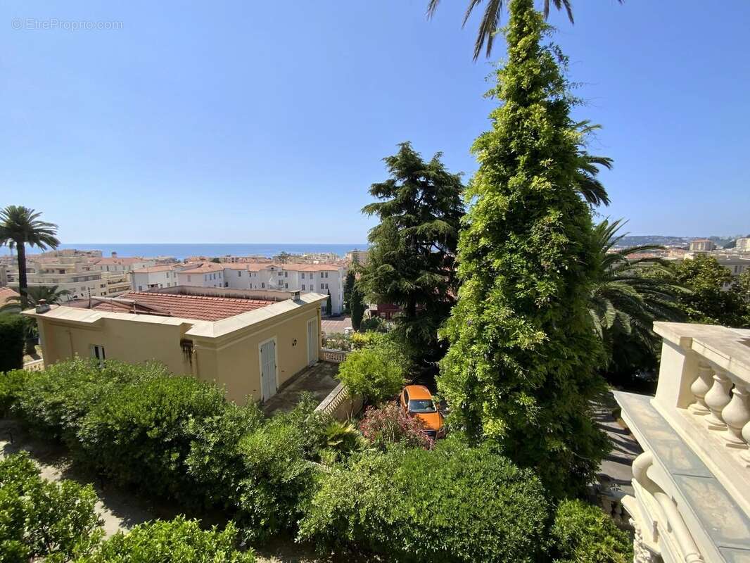Appartement à MENTON