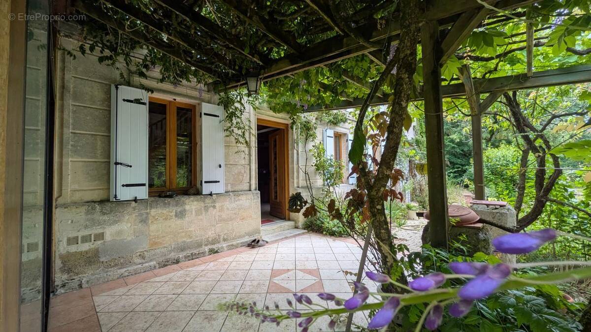 Maison à LARUSCADE