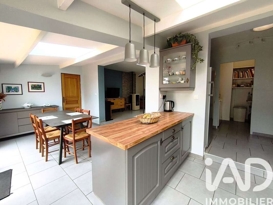 Photo 7 - Maison à CHATENAY-SUR-SEINE