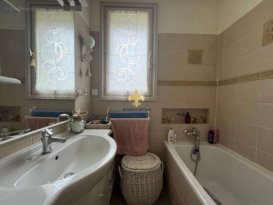 Maison à ORRY-LA-VILLE