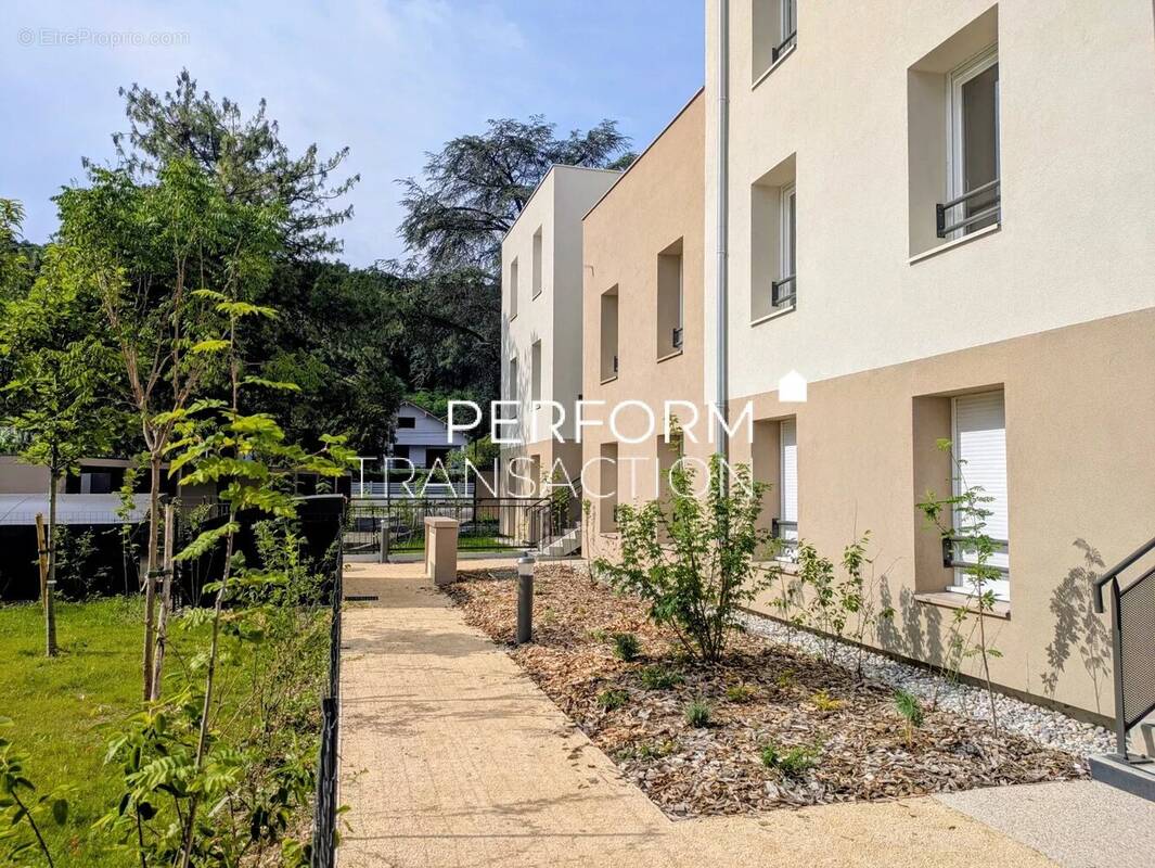 Appartement à ECHIROLLES