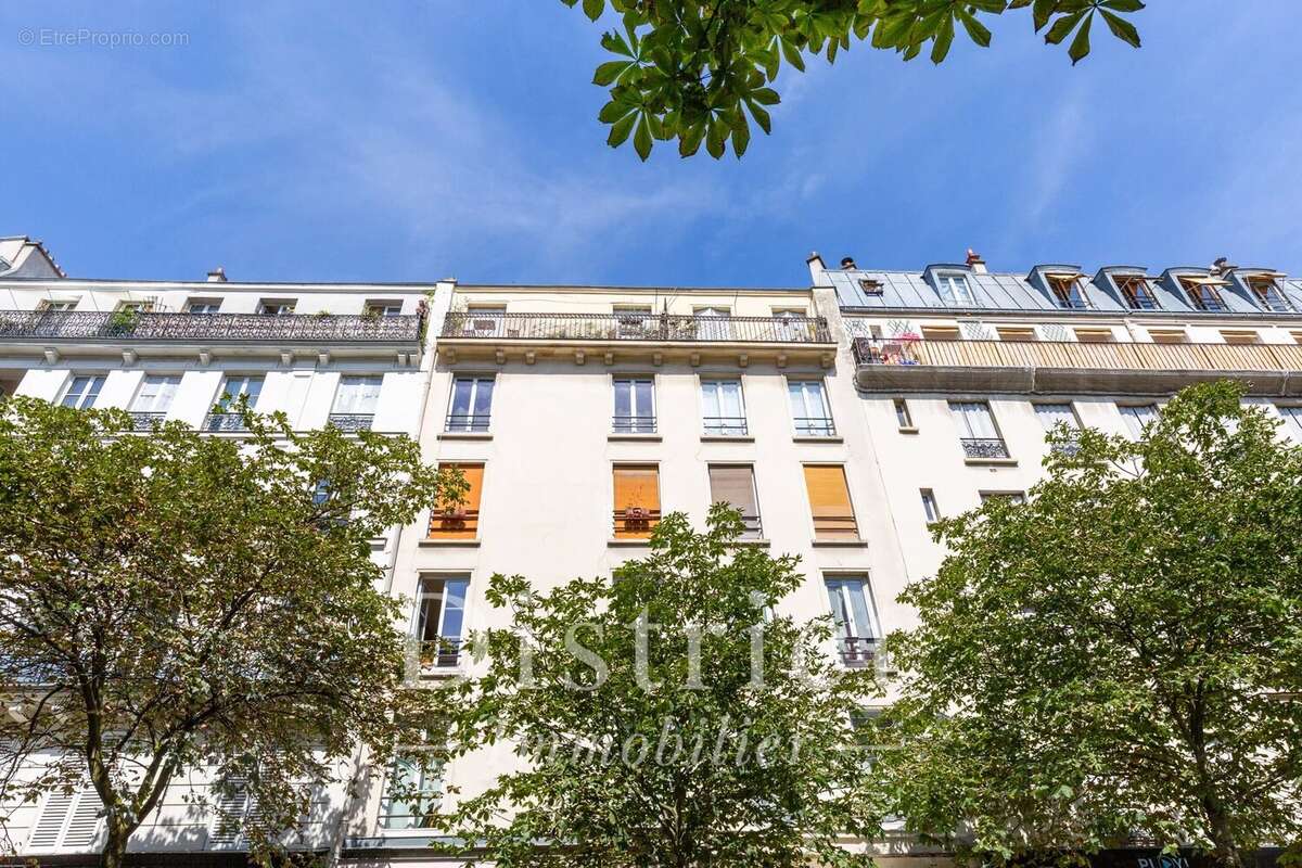 Appartement à PARIS-12E