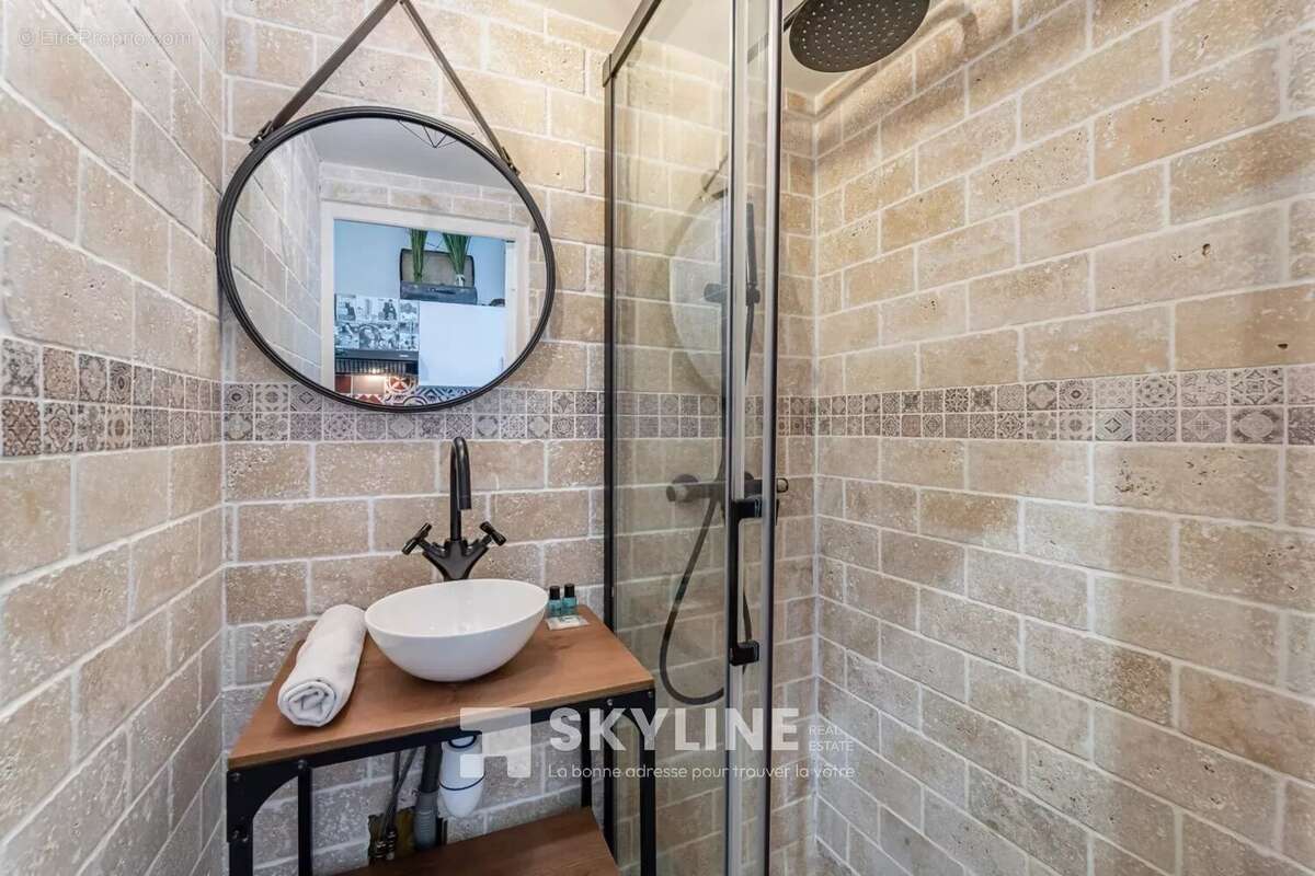 Appartement à MARSEILLE-2E