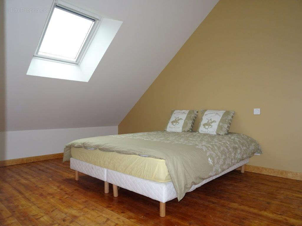 Maison à LA BAZOCHE-GOUET