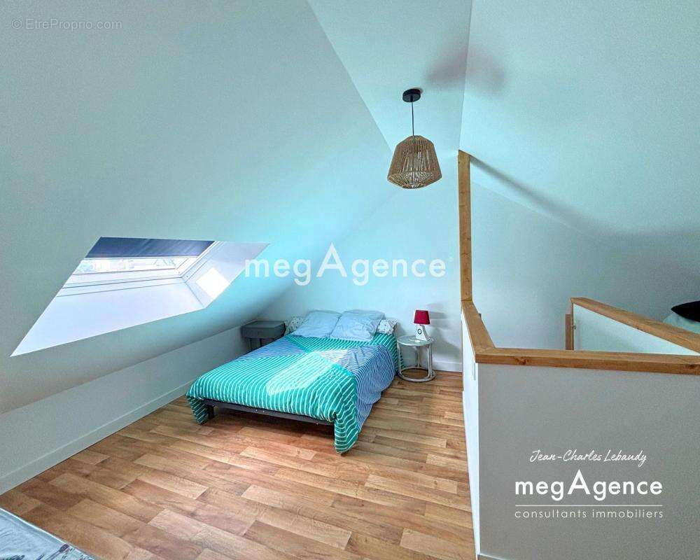 Maison à JULLOUVILLE