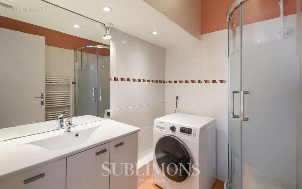 Lumineux T3 de 74 m² avec balcon - 2ème étage - Emplaceme - photo 5
