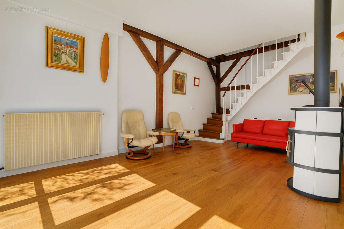 Appartement à PARIS-14E