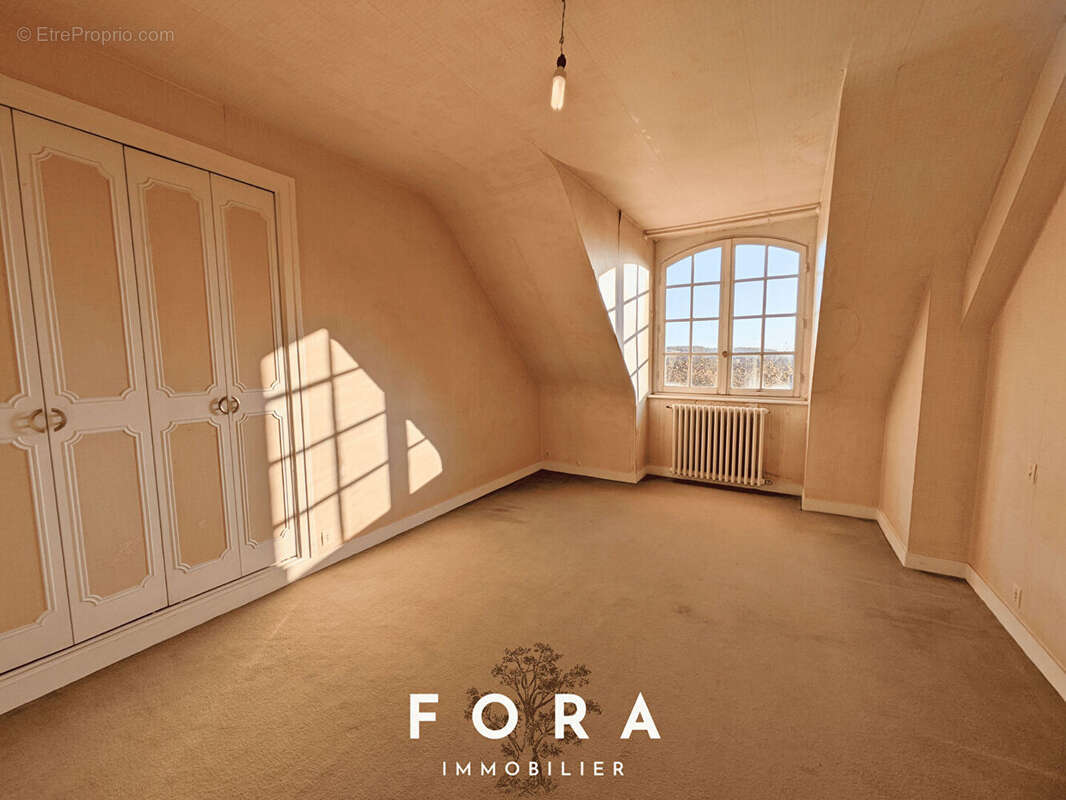 Maison à CONDE-SUR-NOIREAU