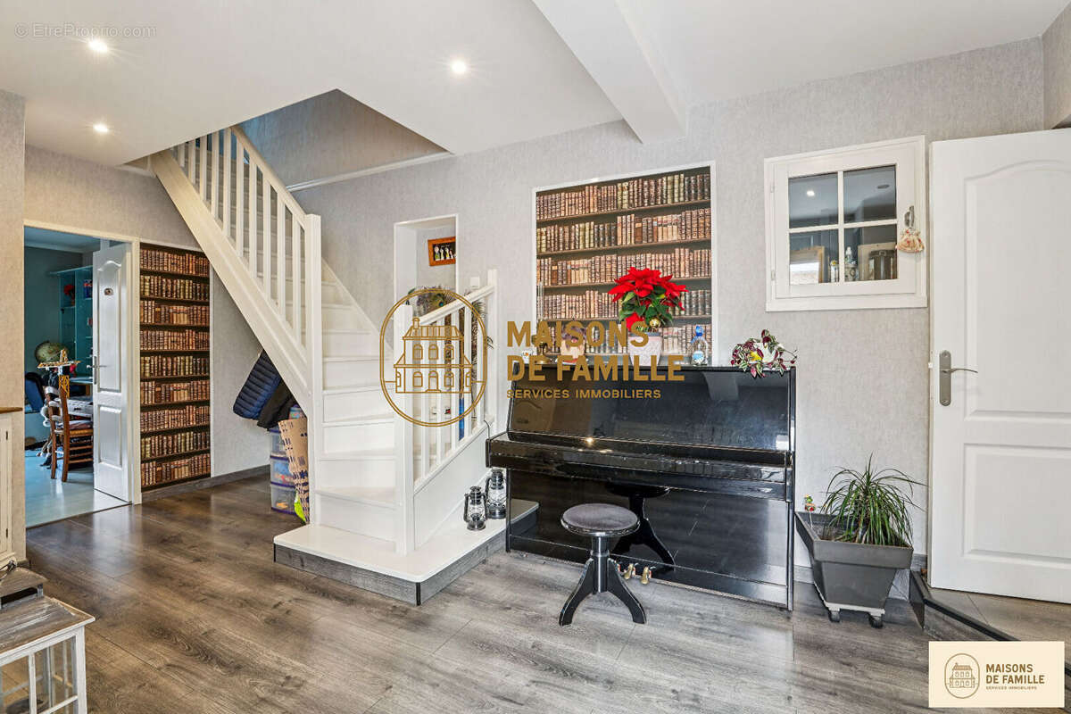 Maison à VERNEUIL-SUR-SEINE