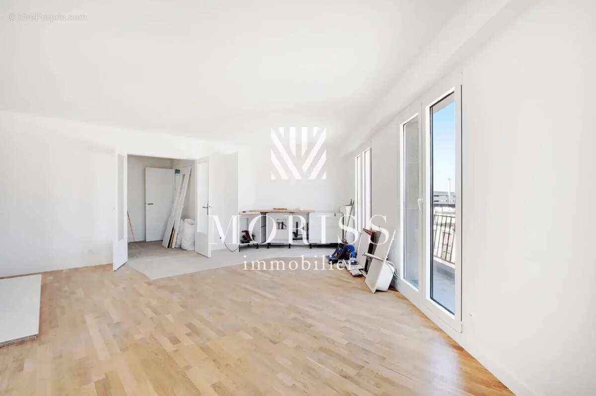 Appartement à LEVALLOIS-PERRET