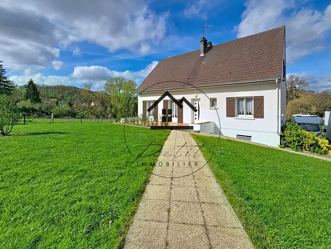 Maison à ULLY-SAINT-GEORGES