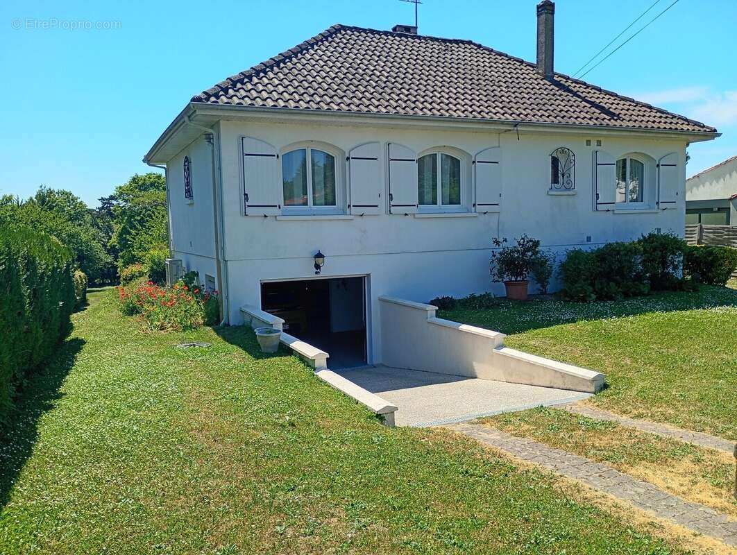 Maison 86 m² à Saint-Brice  - photo 29