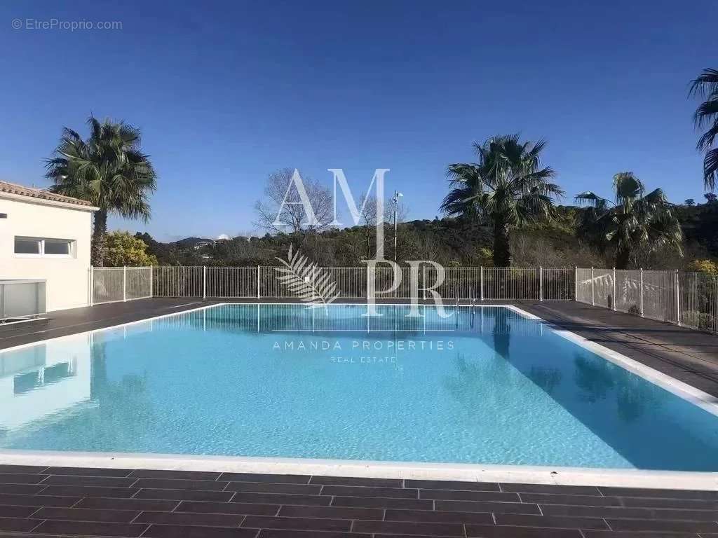 Appartement à LE CANNET