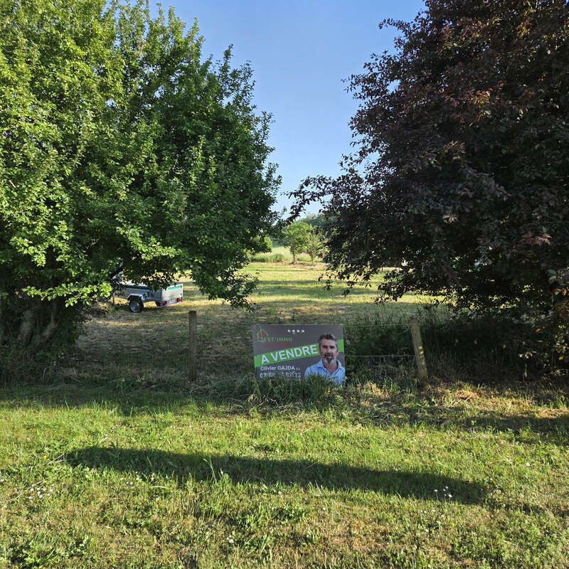 Terrain à TANTONVILLE