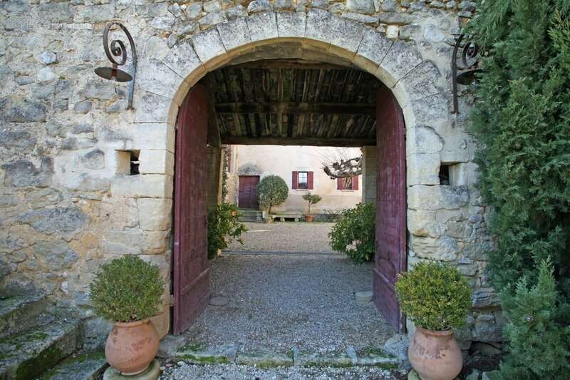 Maison à BONNIEUX