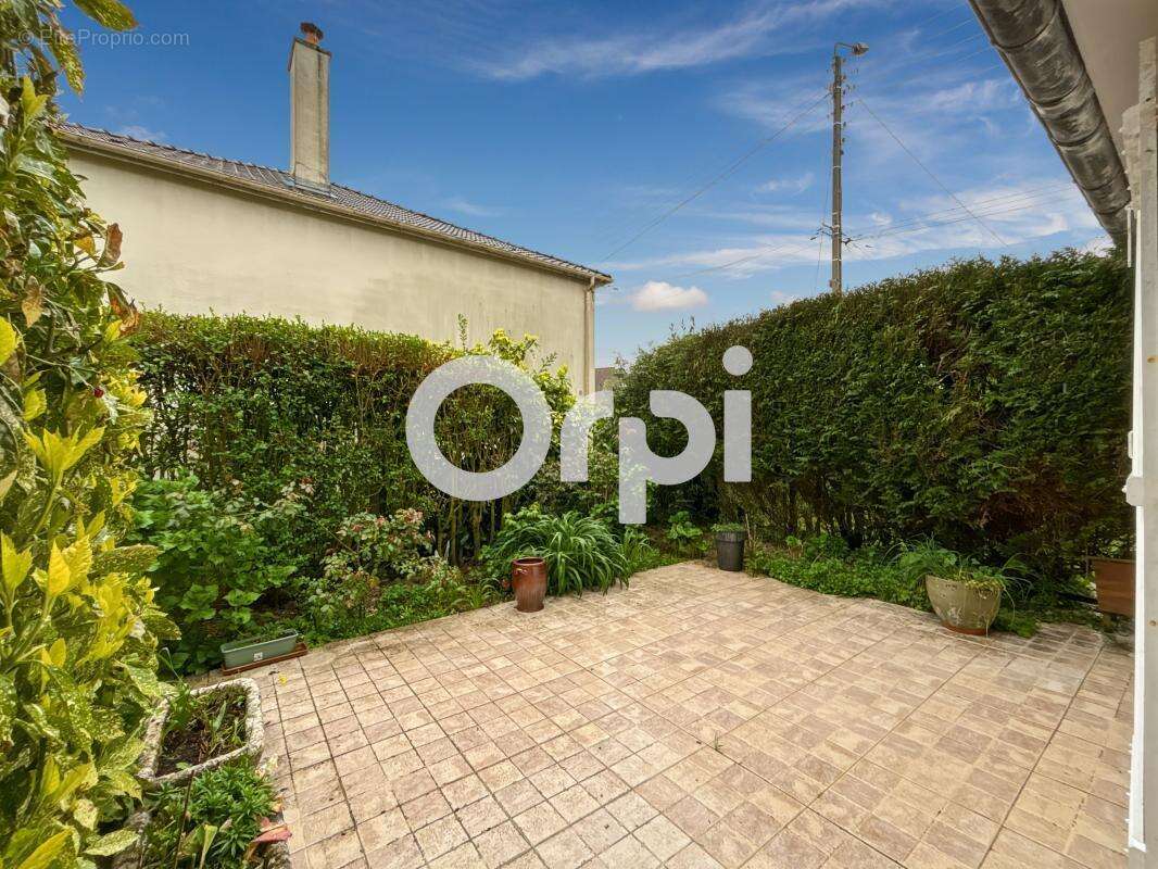 Maison à SAINT-MARTIN-BOULOGNE