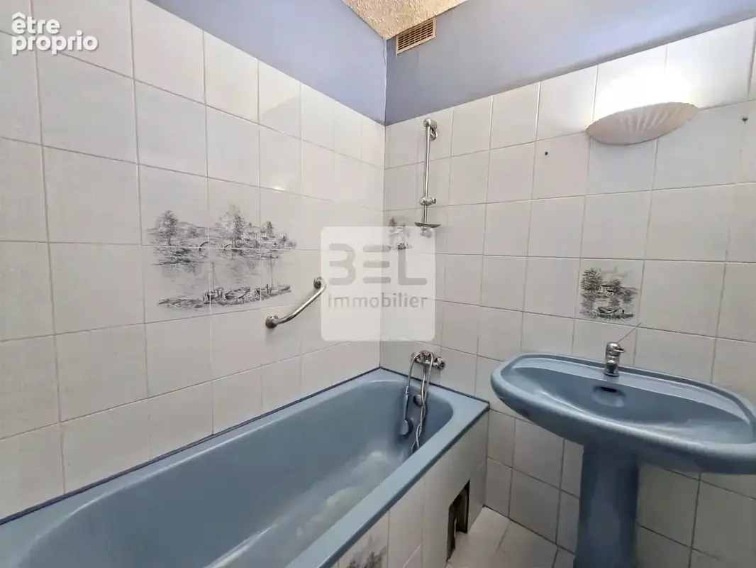 Maison à Bagnols-Sur-Ceze  - photo 4