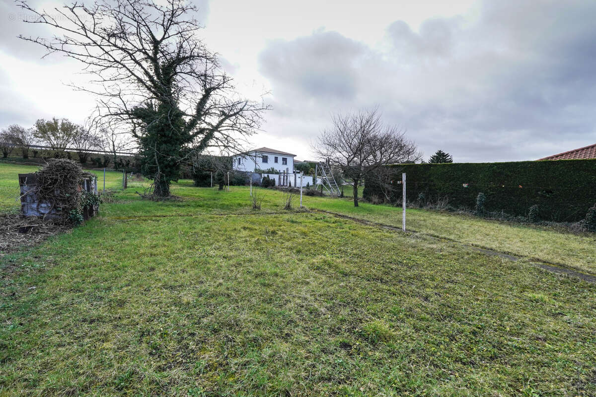 Maison à PONT-DU-CHATEAU