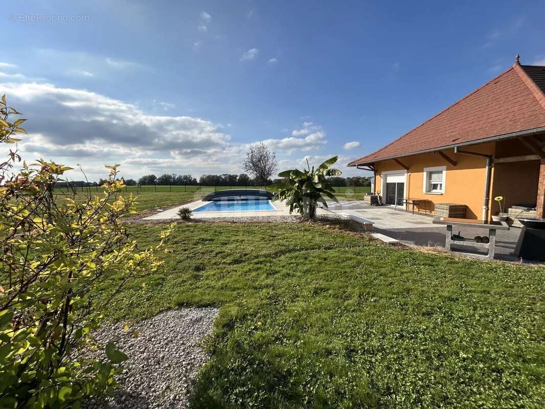 Maison à BLETTERANS