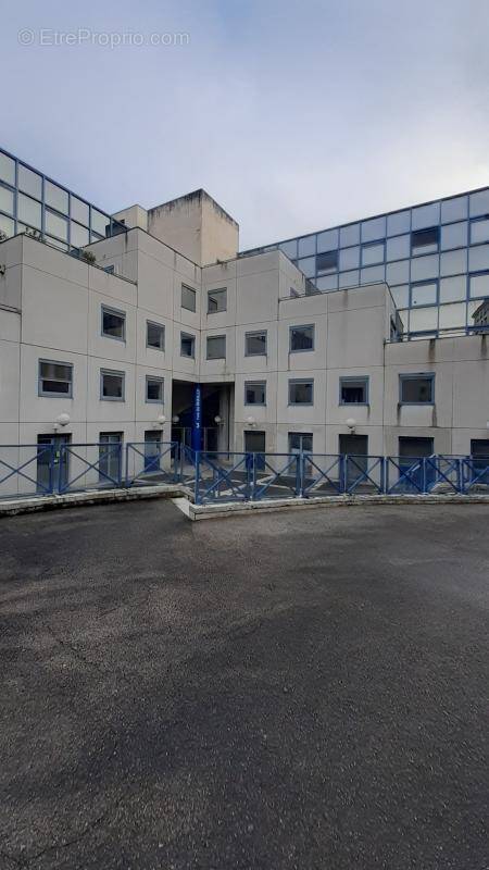 Commerce à CALUIRE-ET-CUIRE