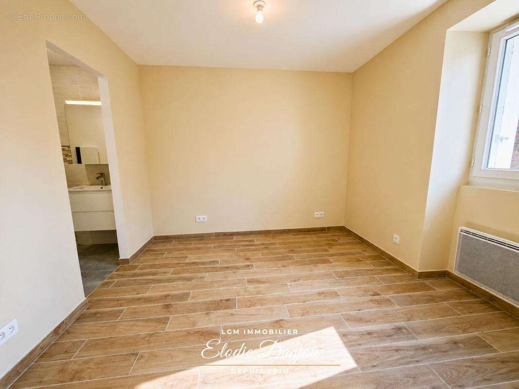 Maison de caractère entièrement rénovée – Vie de plain-pied – 2 chambres – Terrain clos – Proche Morée et Châteaudun - photo 4