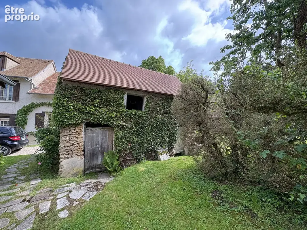 Maison de + 210 m2 avec dépendances (2nde maison) sur terrain de +/- 2500 m2 - photo 8