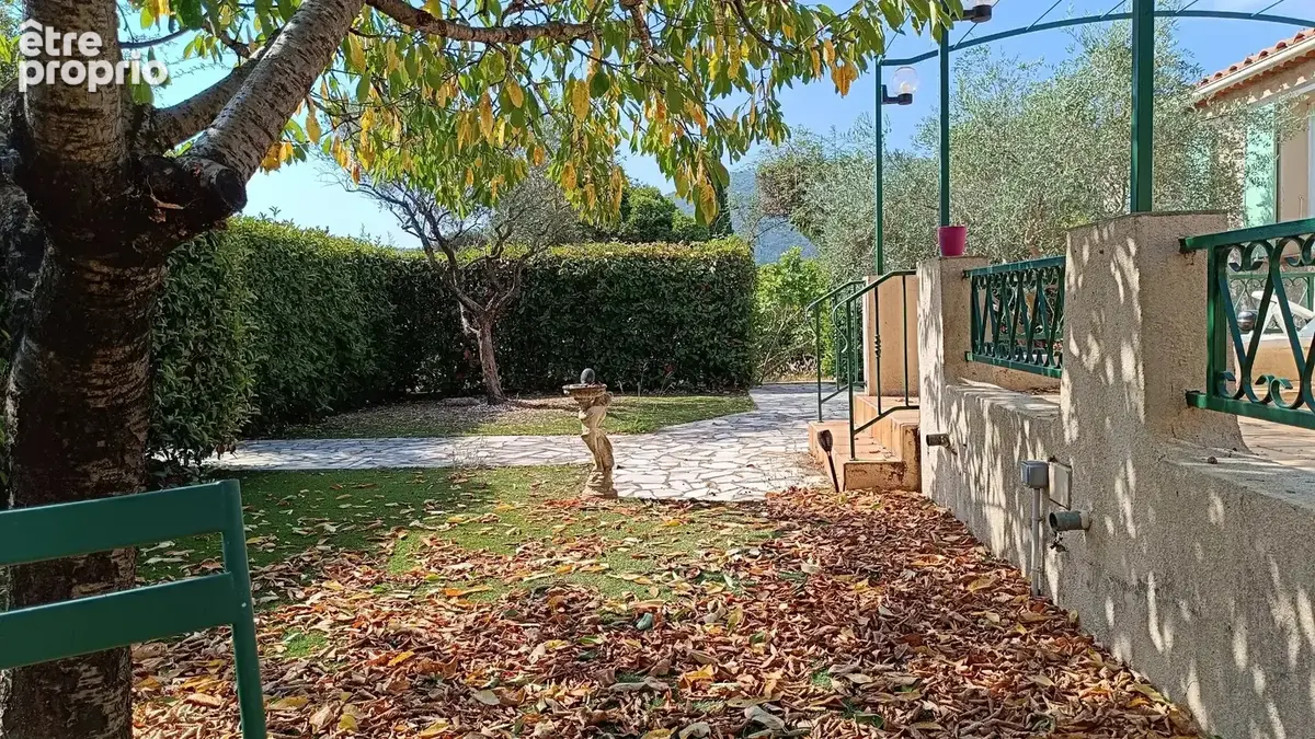 Maison 95 m² à La Mole  - photo 3
