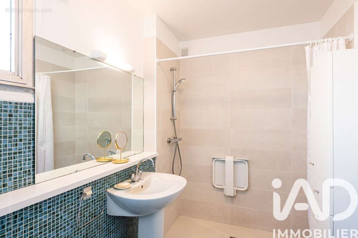 Photo 9 - Appartement à MONTROUGE