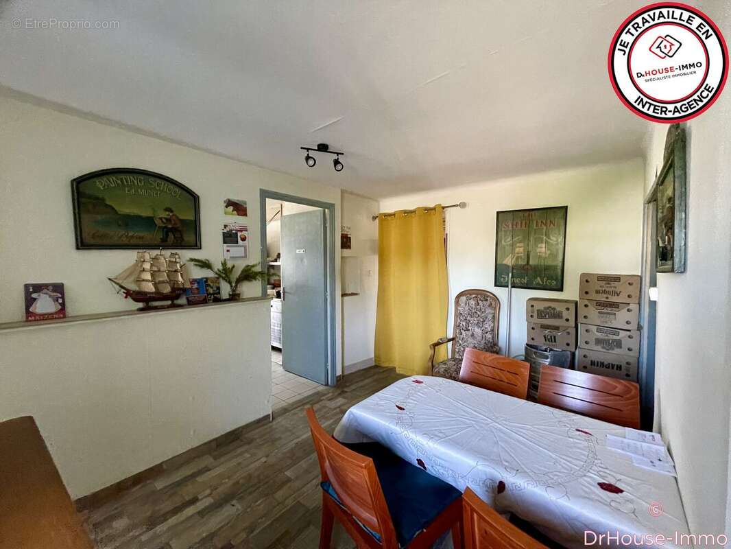 Maison 170 m² à Sainte-Marie  - photo 14