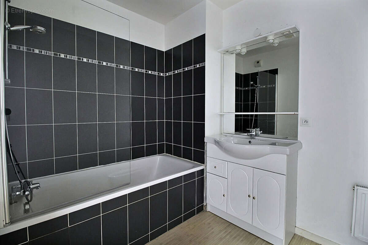 Appartement à COLOMBES