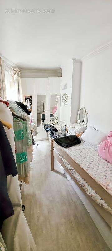 Appartement à PARIS-10E