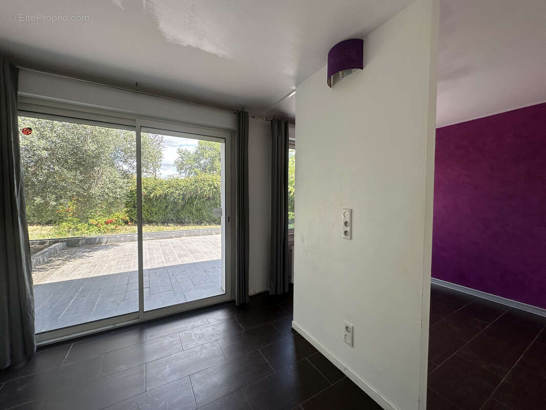 Roquefort rive gauche - maison familiale avec piscine et terrain - photo 14