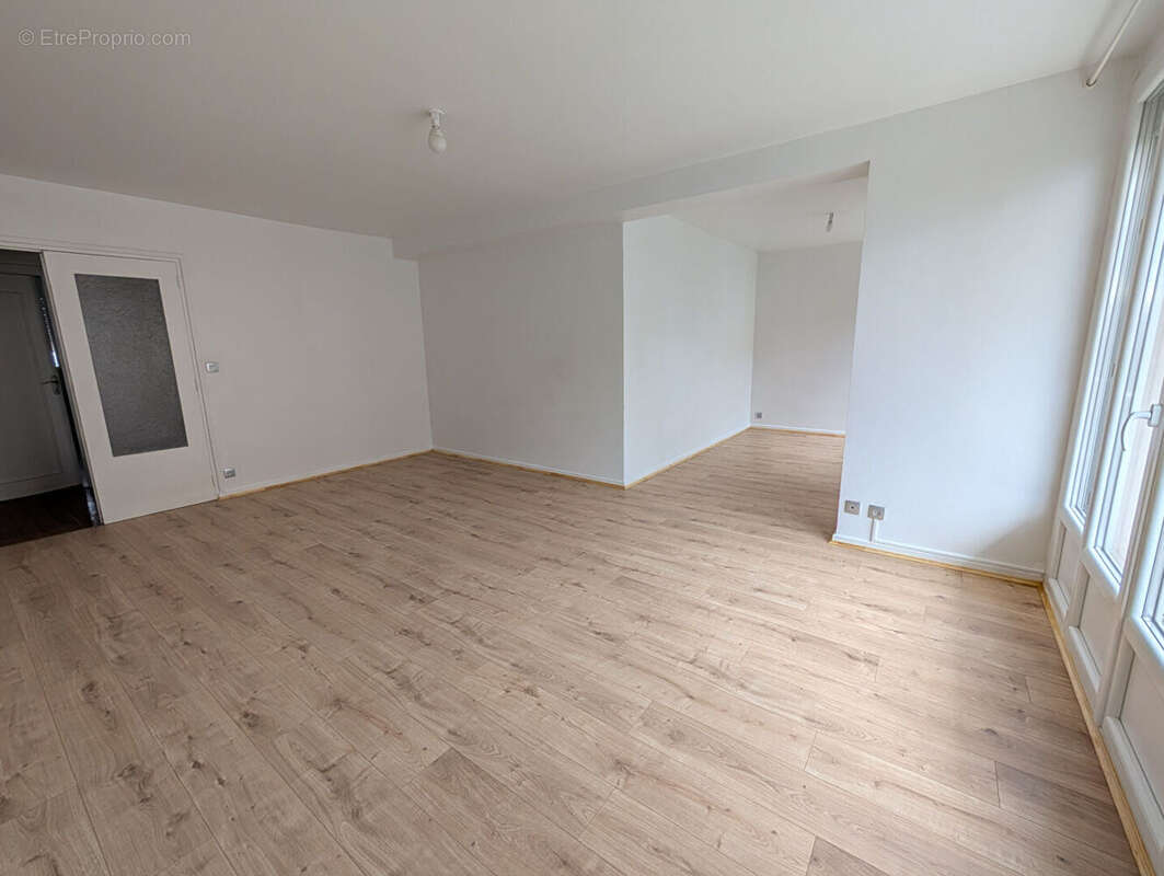 Appartement à SAINT-PRIEST