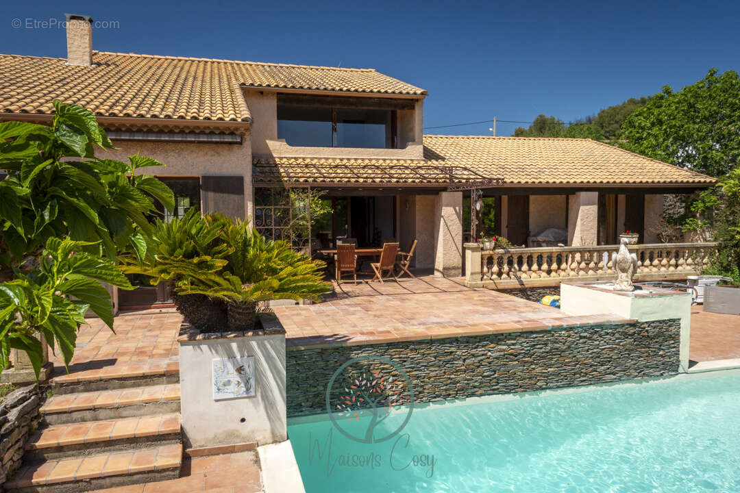 Maison à SAUSSET-LES-PINS