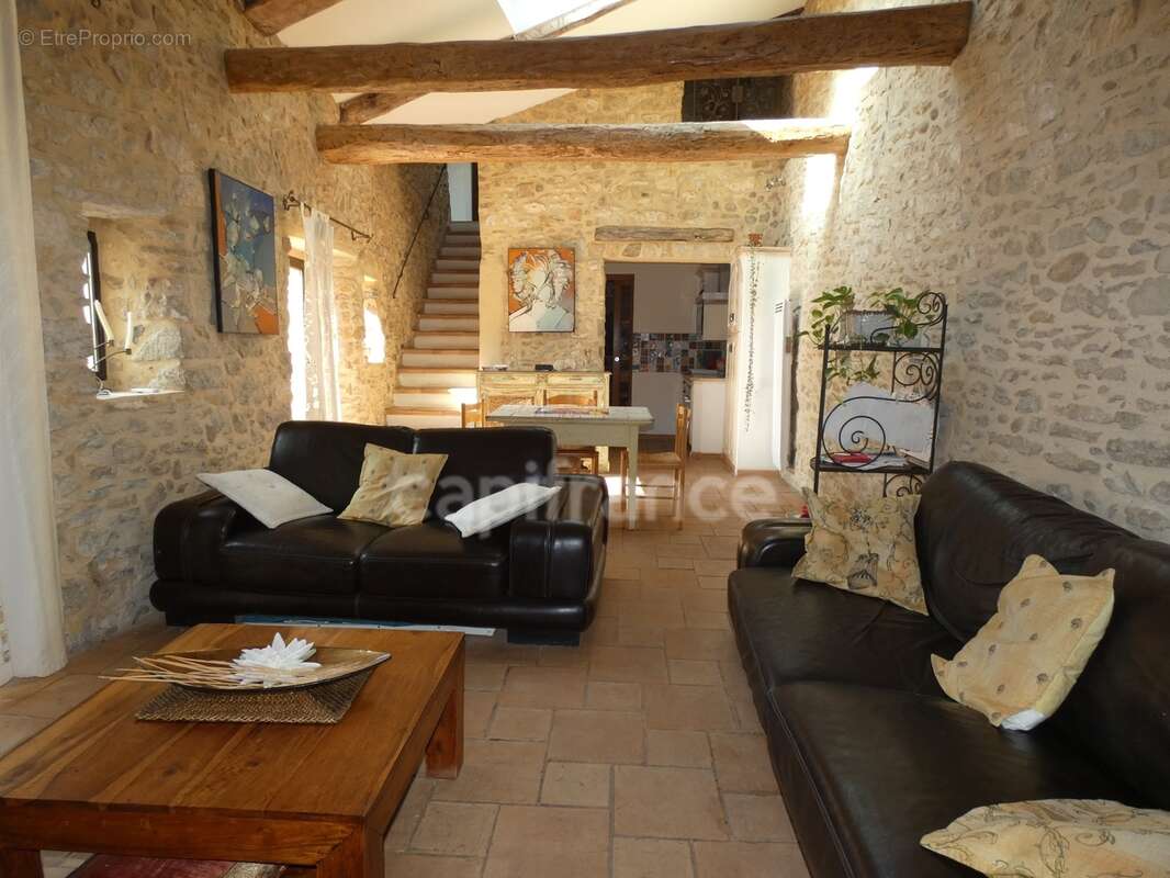 Laudun-maison de village 90m² avec cour et terrasse - photo 3