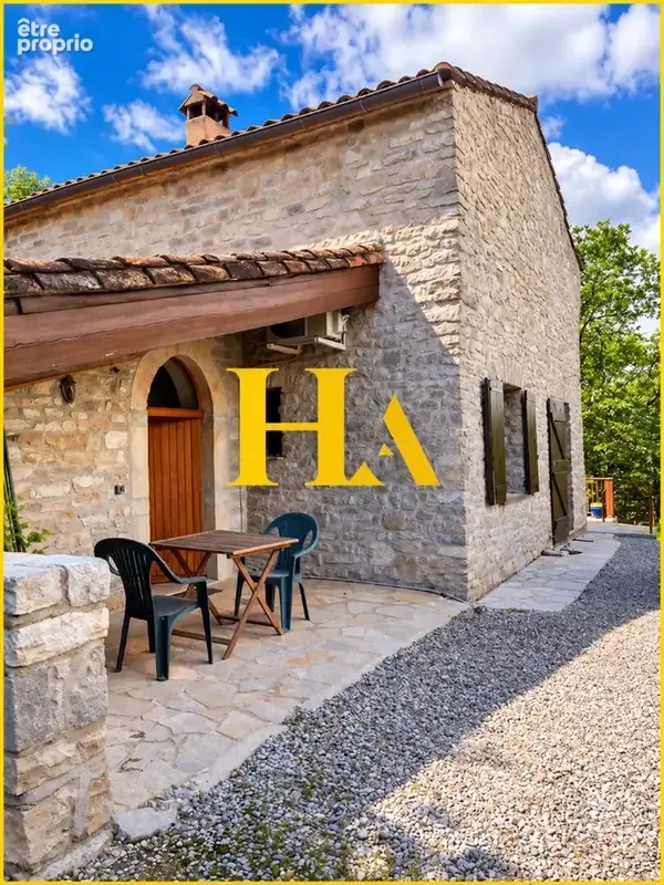 Photo Maison à Ferrieres-Les-Verreries au prix de 415 000€