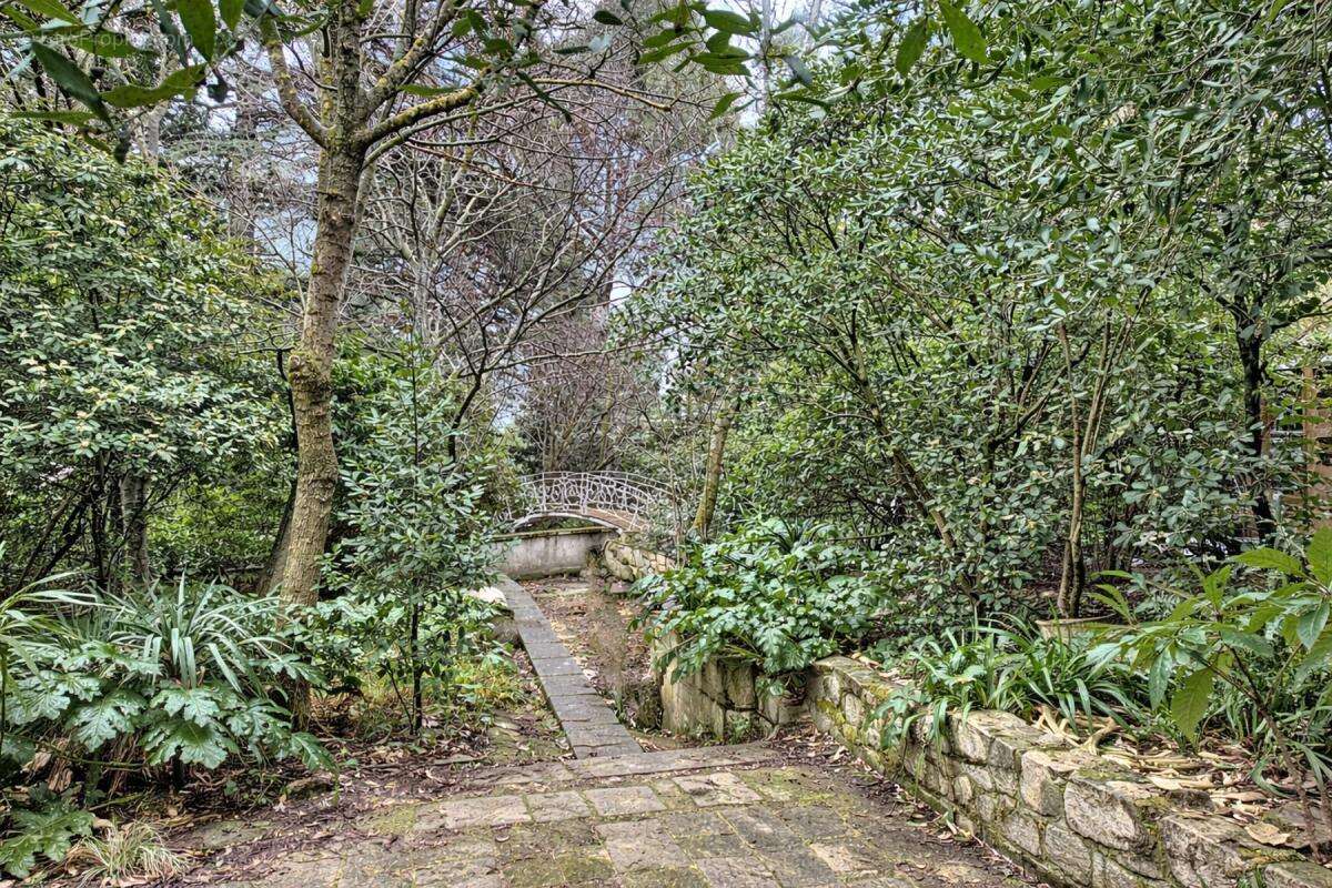 Maison à VILLENEUVE-LES-AVIGNON