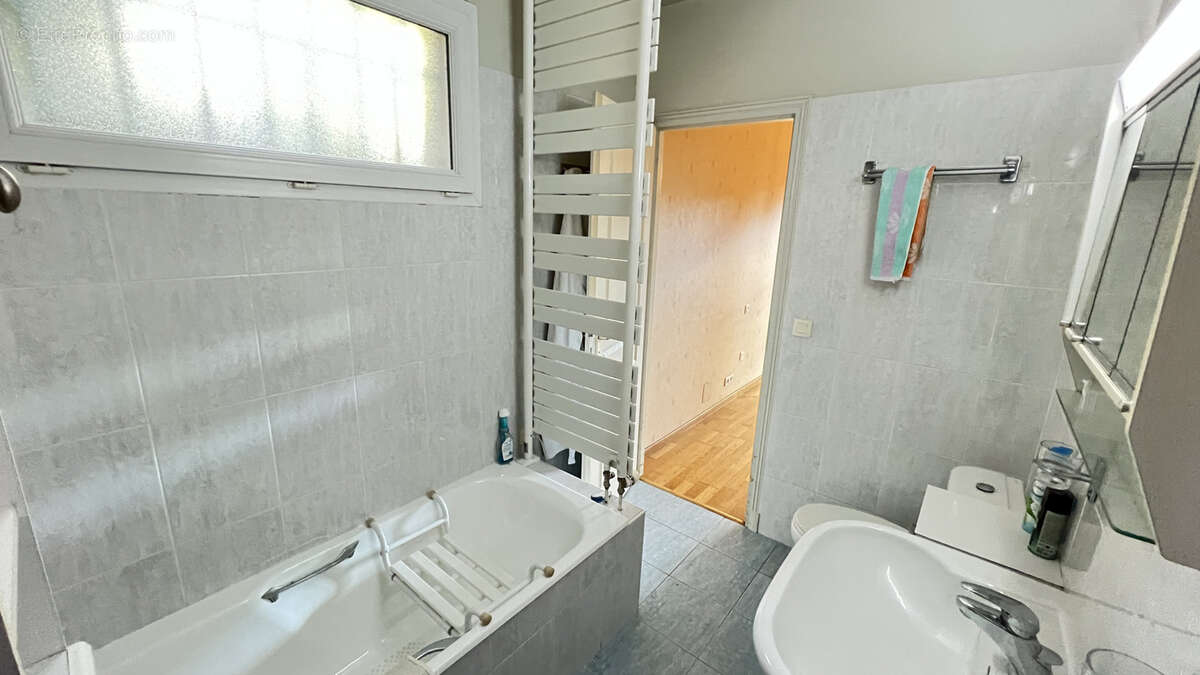 Maison à LA FERTE-ALAIS