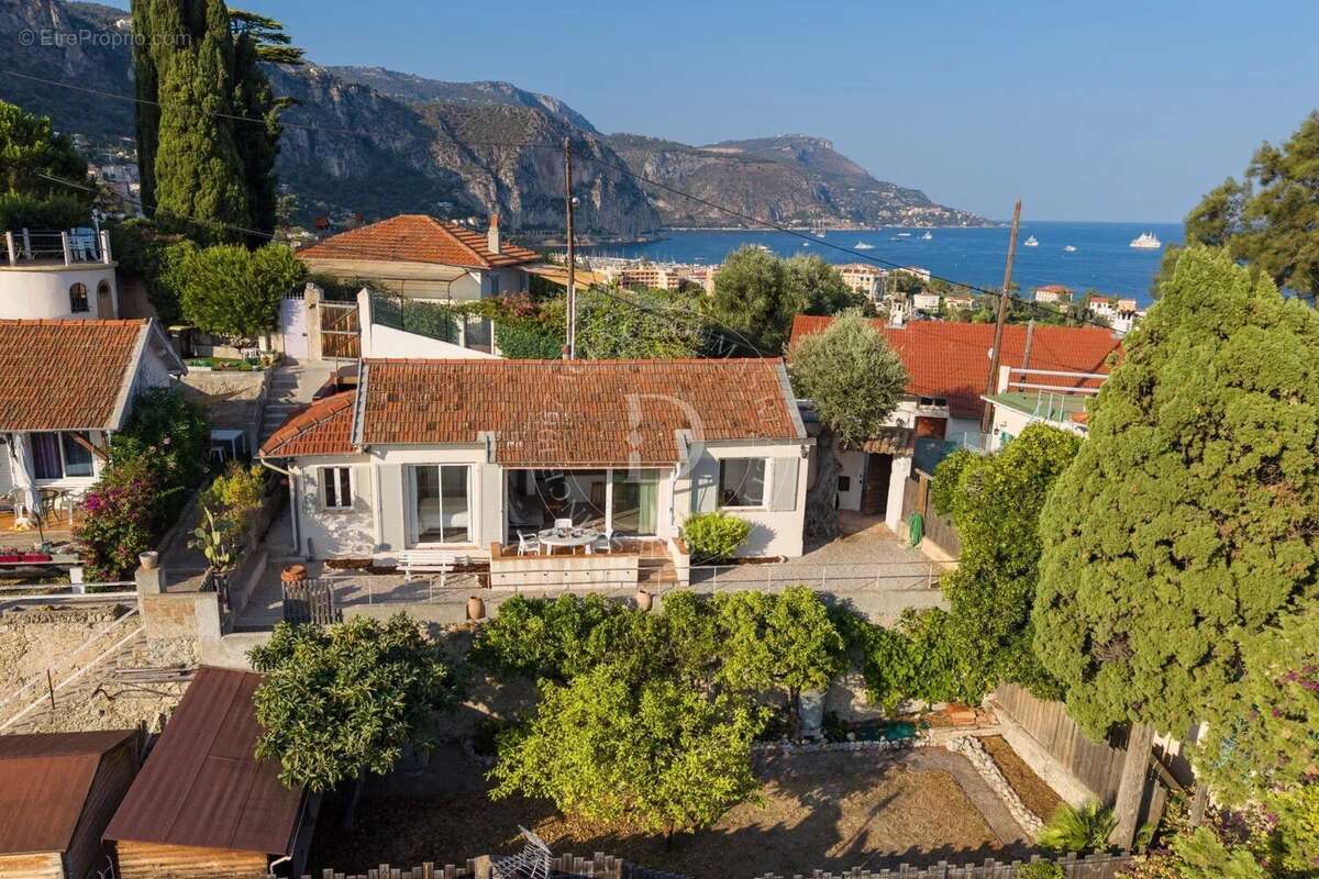 Villefranche-sur-Mer - Maison 3 Chambres - photo 2