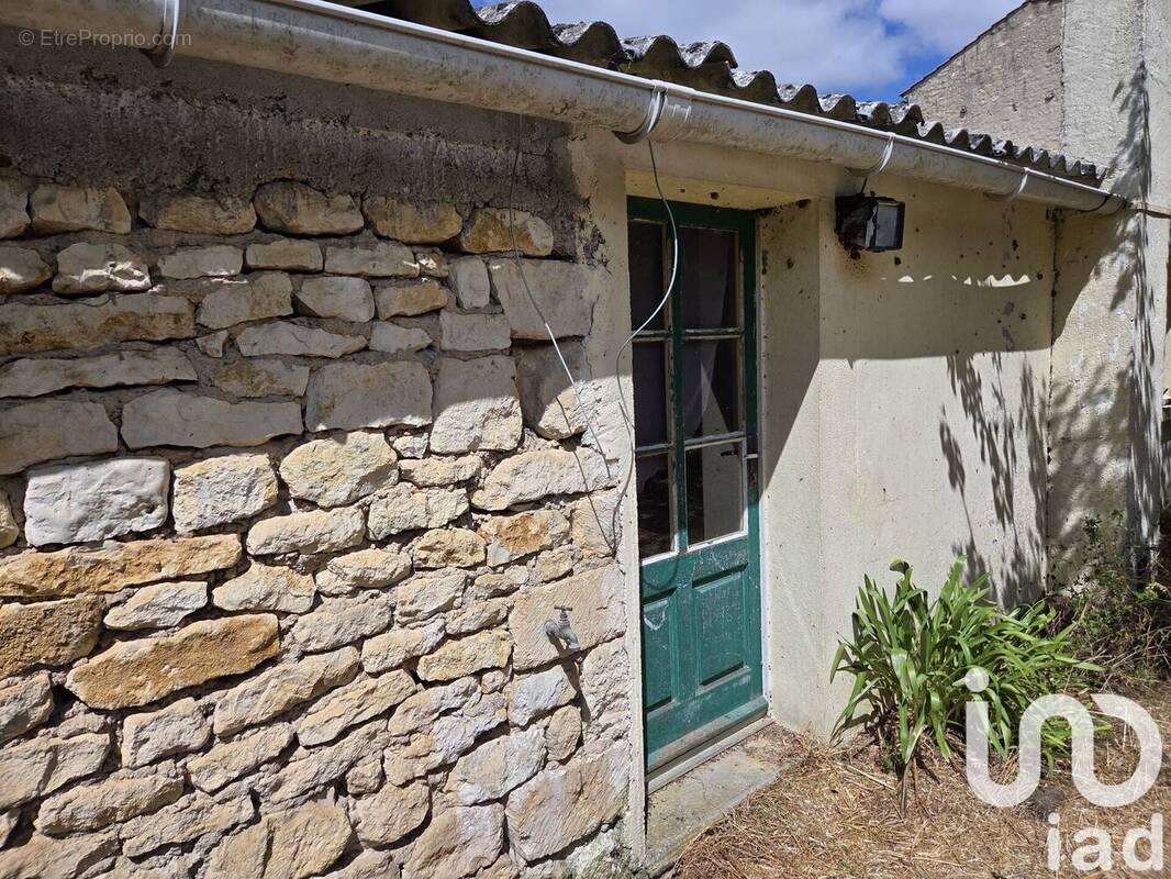Photo 1 - Maison à CURZON