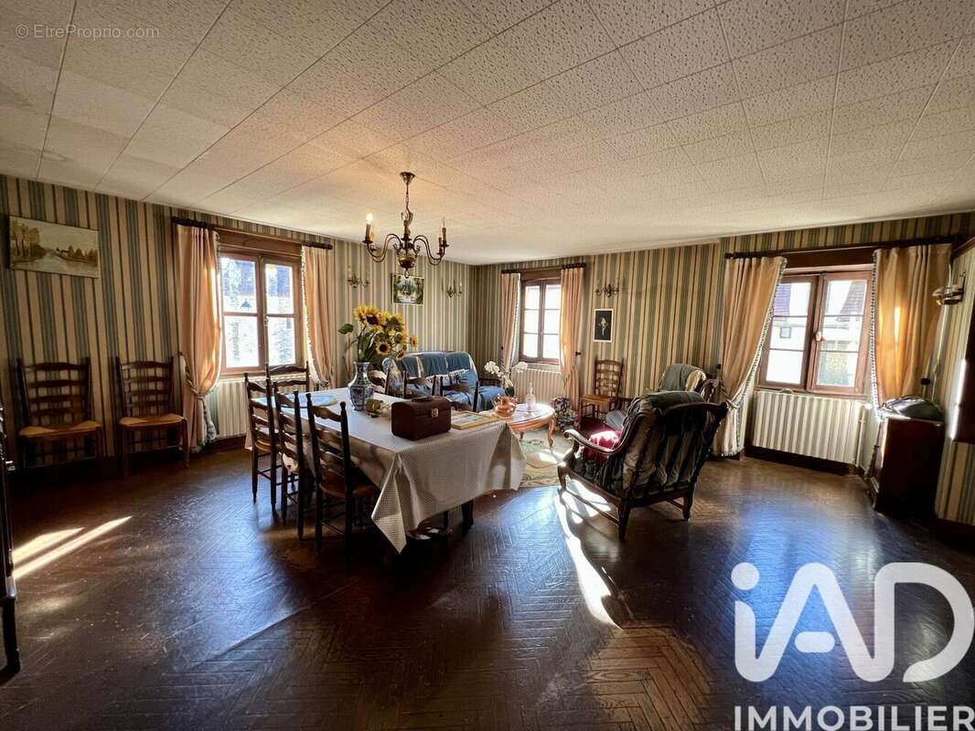 Maison 166 m² à Bouzic  - photo 6
