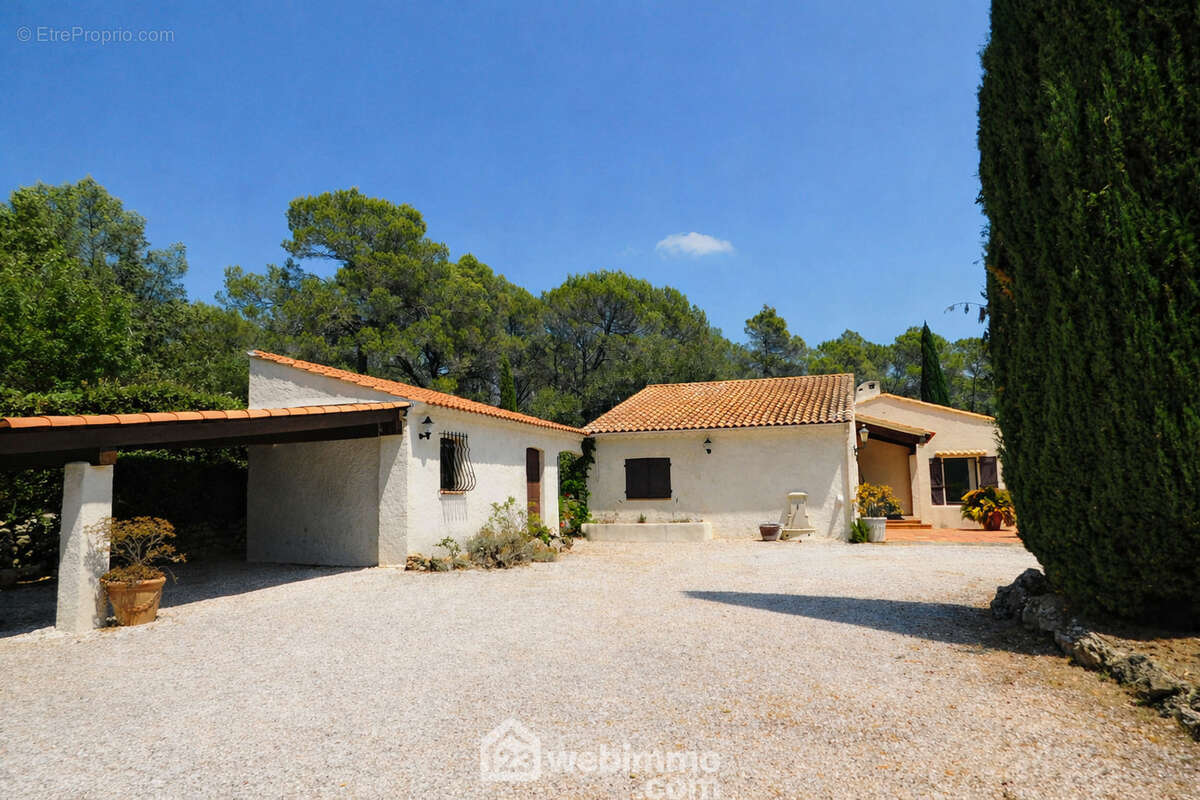 Maison 152 m² à Cabasse  - photo 10