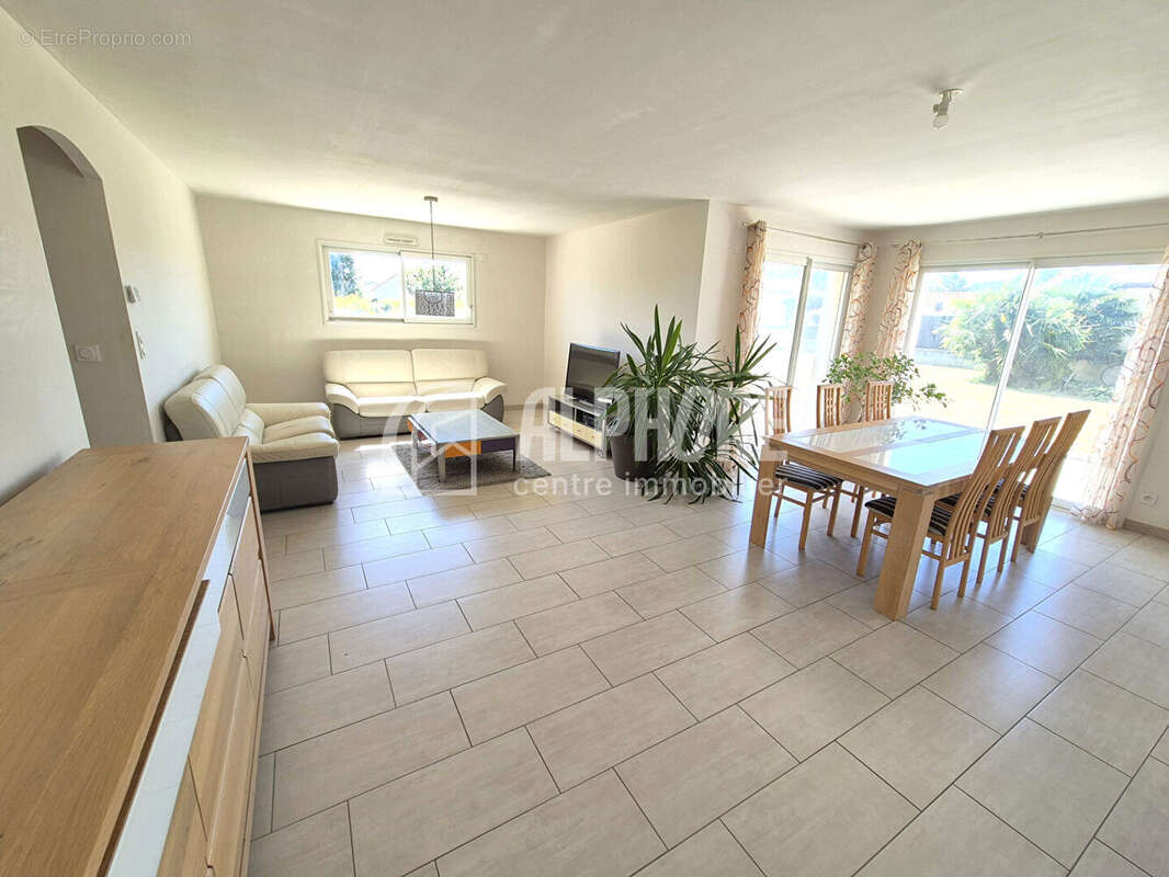 Maison Saint Martin Des Noyers - photo 4