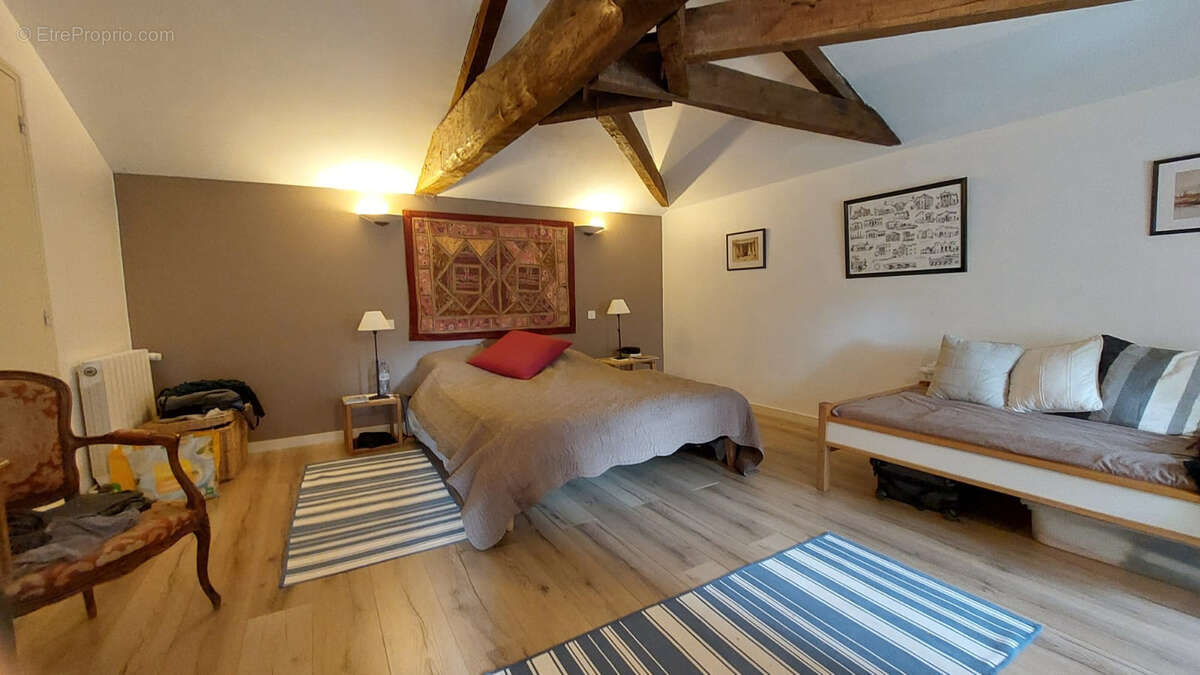 Maison à SAINT-FORT-SUR-GIRONDE