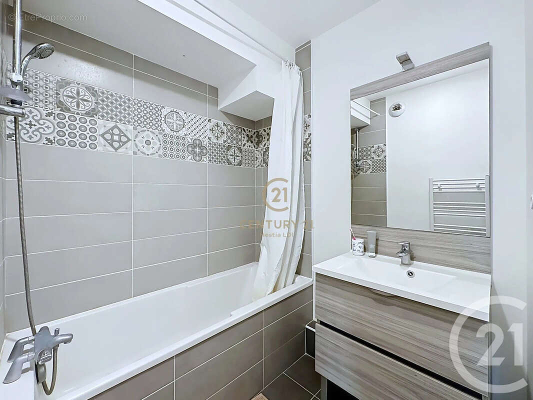 Appartement 79 m² à Lyon-8e  - photo 13