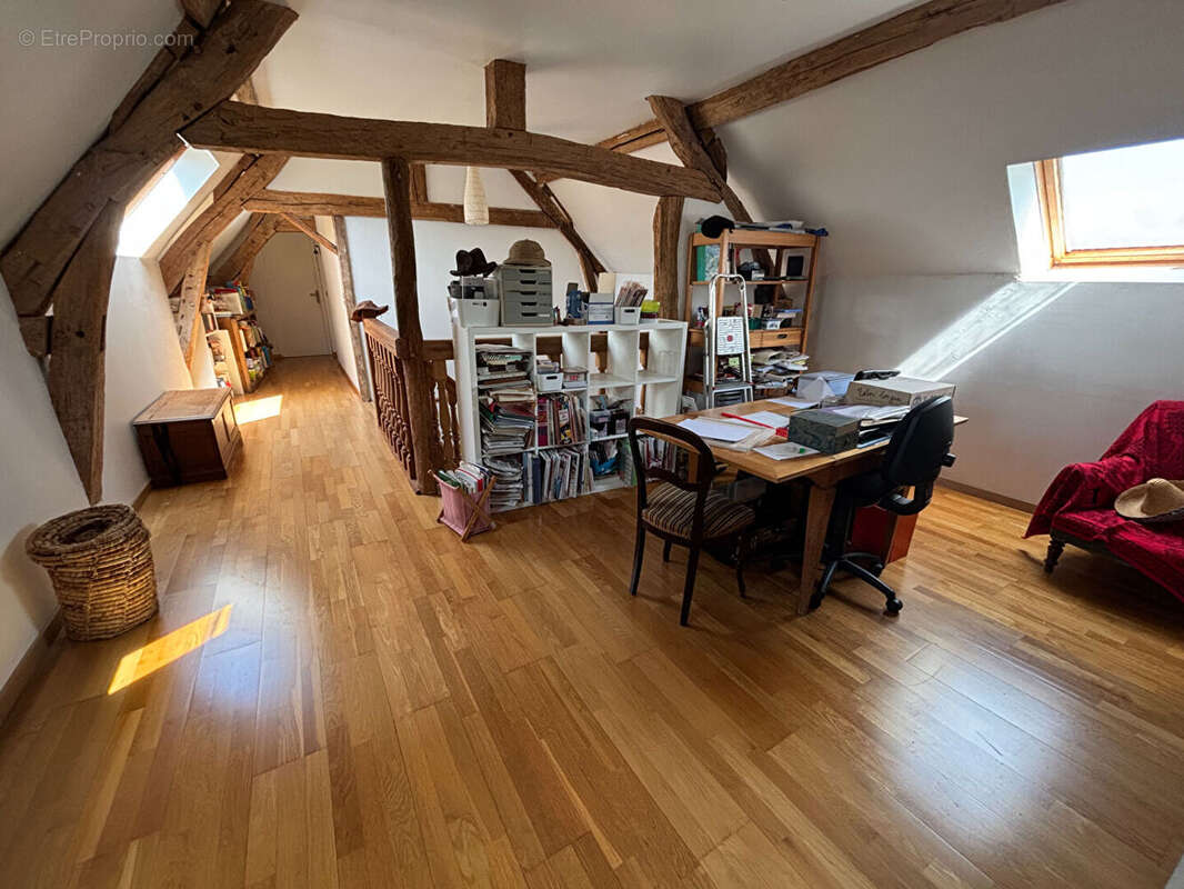 Maison à SAINTE-GENEVIEVE
